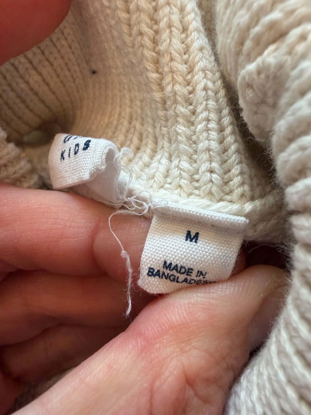 Gap Kids 24/7 Split-Hem Turtleneck Sweater Medium - C42-009 - Picture 4 of 9